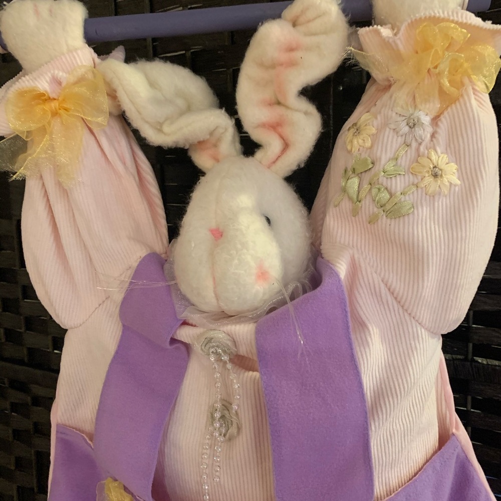 Bunny wall/door hanging